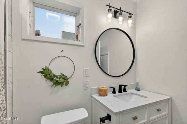 4 Grant Avenue, Amsterdam, NY 12010