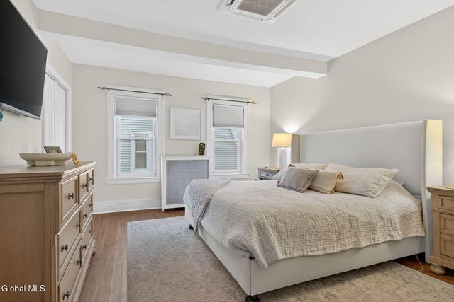 4 Grant Avenue, Amsterdam, NY 12010