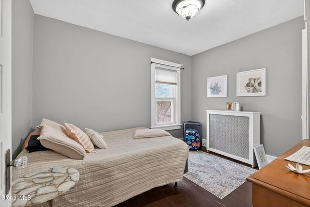 4 Grant Avenue, Amsterdam, NY 12010