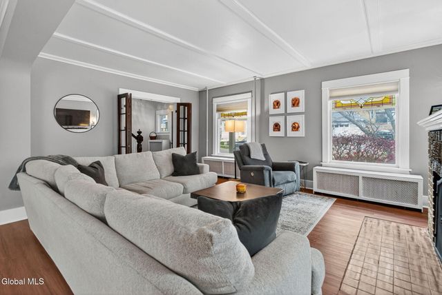 4 Grant Avenue, Amsterdam, NY 12010