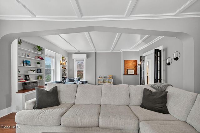 4 Grant Avenue, Amsterdam, NY 12010