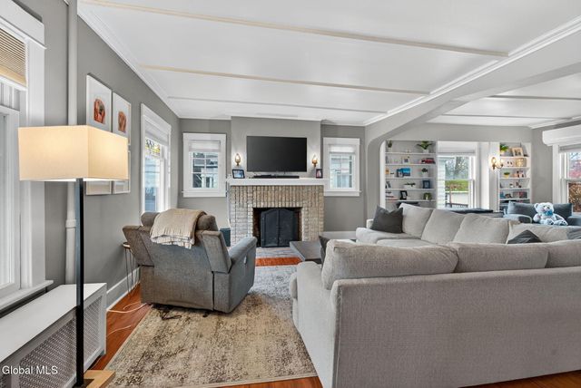 4 Grant Avenue, Amsterdam, NY 12010