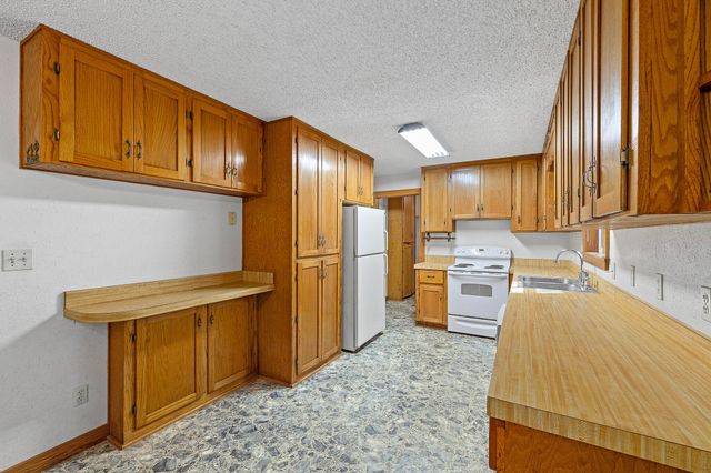 2259 Racetrack Hollow Road, Anderson, MO 64831