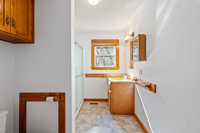 2259 Racetrack Hollow Road, Anderson, MO 64831