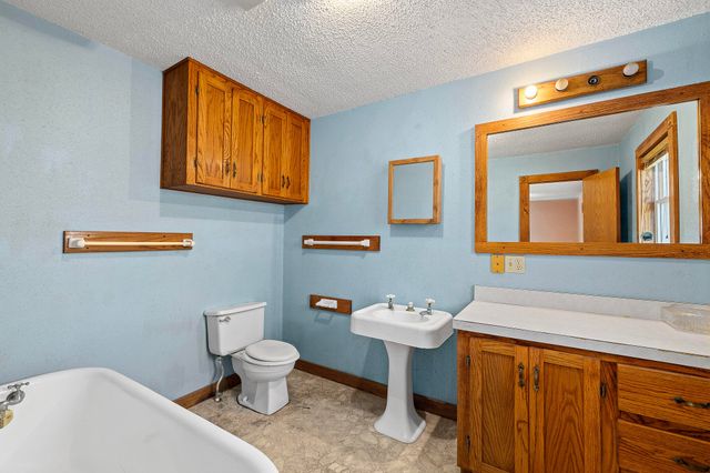 2259 Racetrack Hollow Road, Anderson, MO 64831