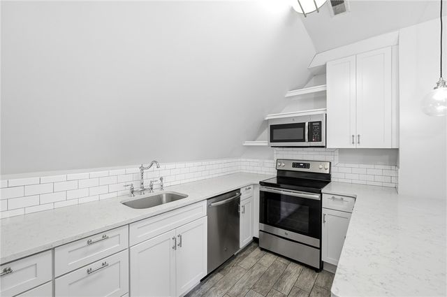 2412 Fairview Avenue, Cincinnati, OH 45219