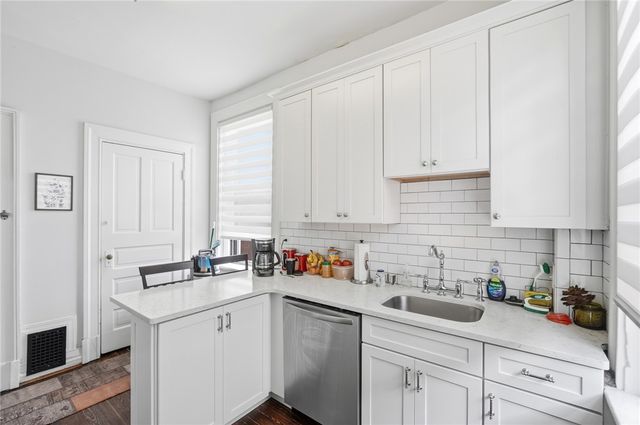 2412 Fairview Avenue, Cincinnati, OH 45219
