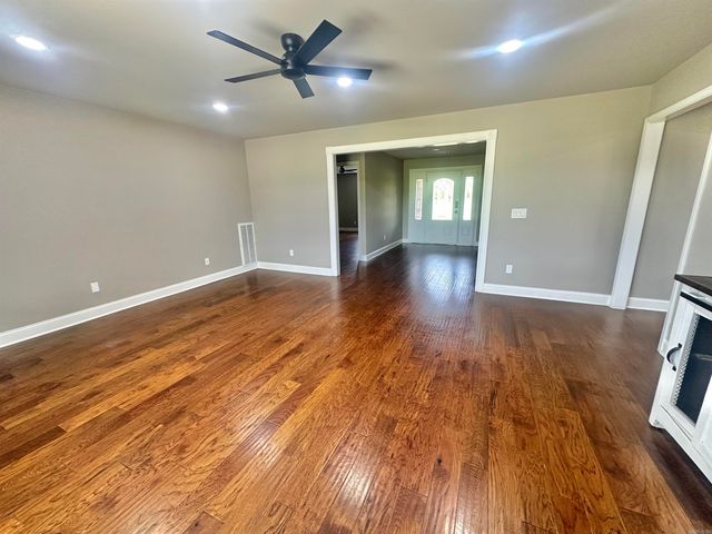 13270 Highway 67 Highway, Malvern, AR 72104