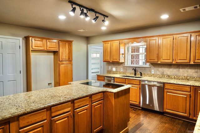 13270 Highway 67 Highway, Malvern, AR 72104
