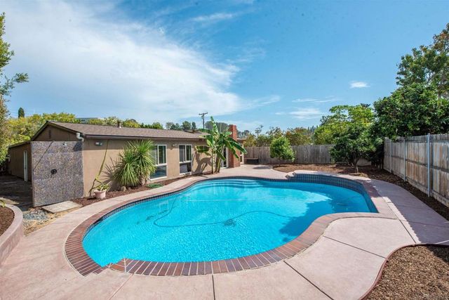 3440 Rollsreach, San Diego, CA 92111
