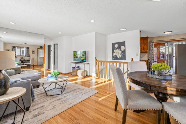 1040 3rd Street NW, New Brighton, MN 55112