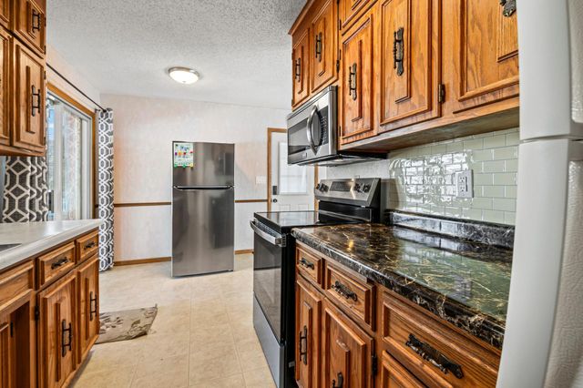 1040 3rd Street NW, New Brighton, MN 55112