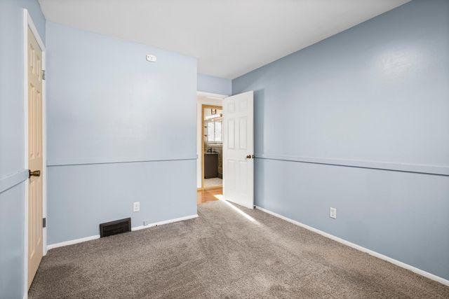 1040 3rd Street NW, New Brighton, MN 55112