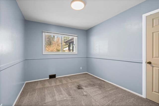 1040 3rd Street NW, New Brighton, MN 55112