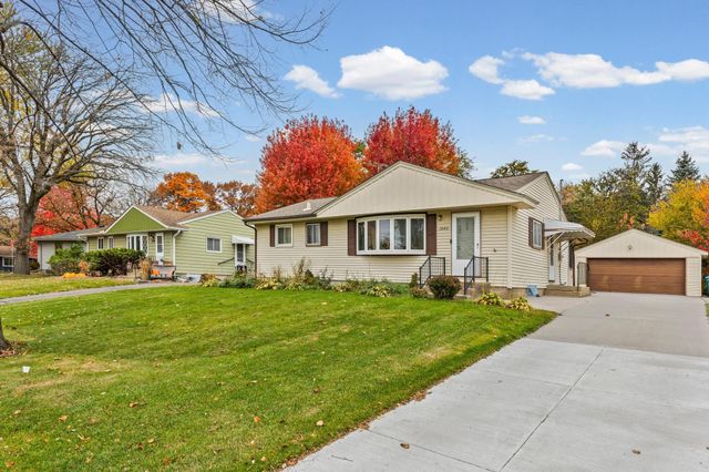 1040 3rd Street NW, New Brighton, MN 55112