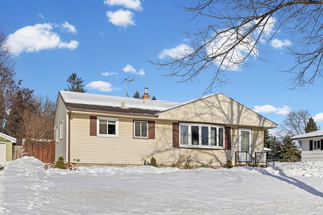 1040 3rd Street NW, New Brighton, MN 55112