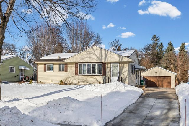 1040 3rd Street NW, New Brighton, MN 55112