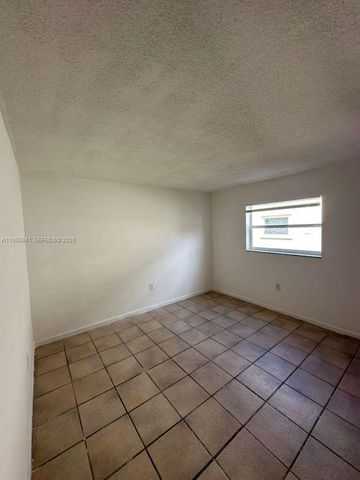 3680 SW 60th Ave 2, Davie, FL 33314