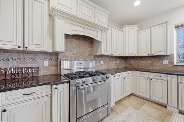 18081 25 Mile Road, Macomb, MI 48042
