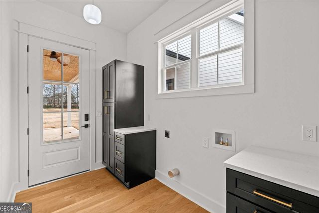 1250 HAYS MILL Road, Carrollton, GA 30117