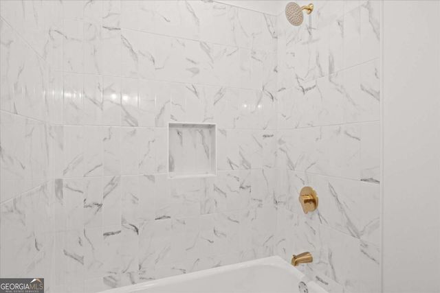 1250 HAYS MILL Road, Carrollton, GA 30117