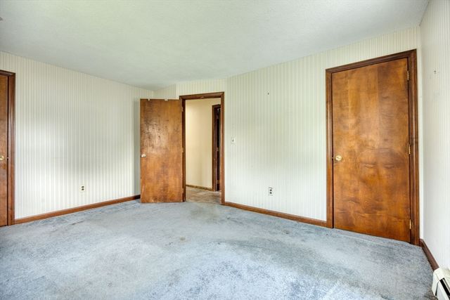 31 Raven Rd, Dracut, MA 01826