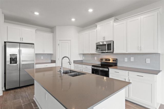 8825 BETH PAGE LANE, Davenport, FL 33896