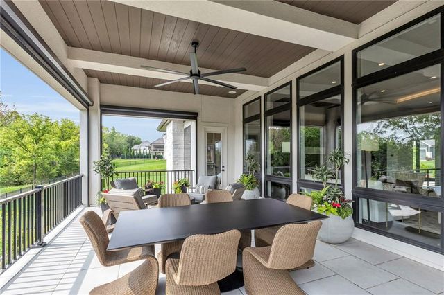 5842 N Lucerne Avenue, Kansas City, MO 64151