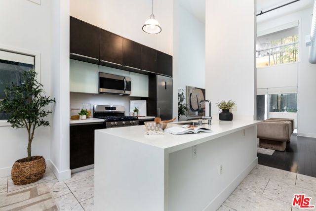 1730 Sawtelle Boulevard 108, Los Angeles, CA 90025