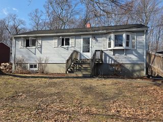 19 Greenwood Ave, Shrewsbury, MA 01545