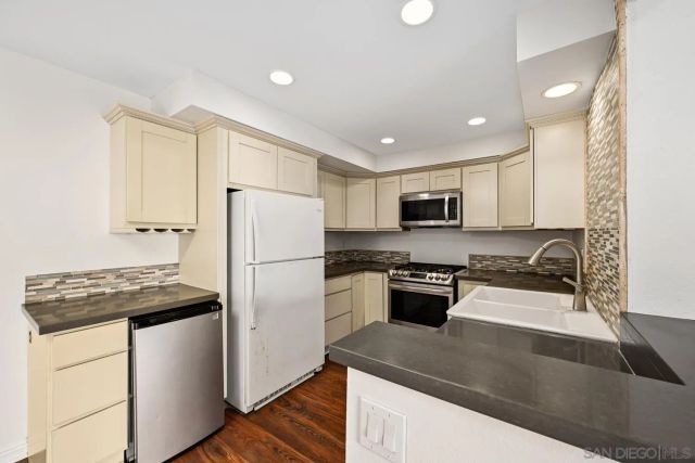 12237 Carmel Vista Rd 259, San Diego, CA 92130