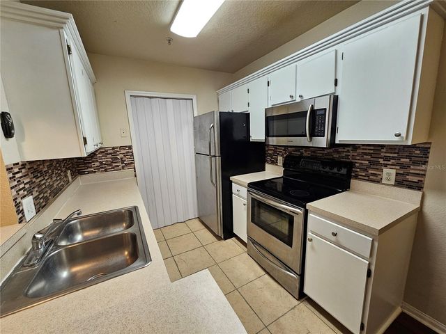 6548 SWISSCO DRIVE 628, Orlando, FL 32822