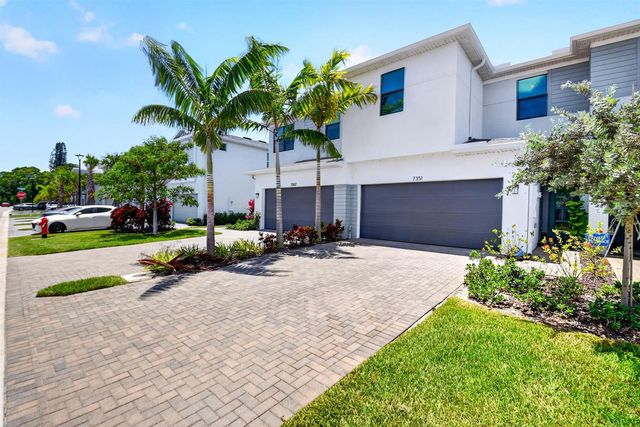 7351 Lenora Lane, Lake Worth, FL 33467