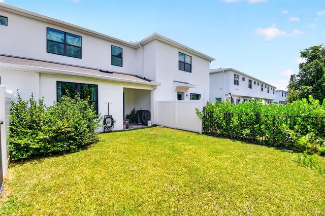 7351 Lenora Lane, Lake Worth, FL 33467