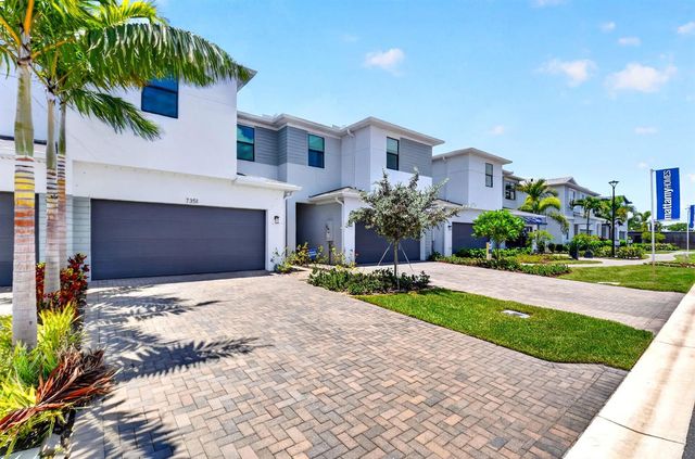 7351 Lenora Lane, Lake Worth, FL 33467