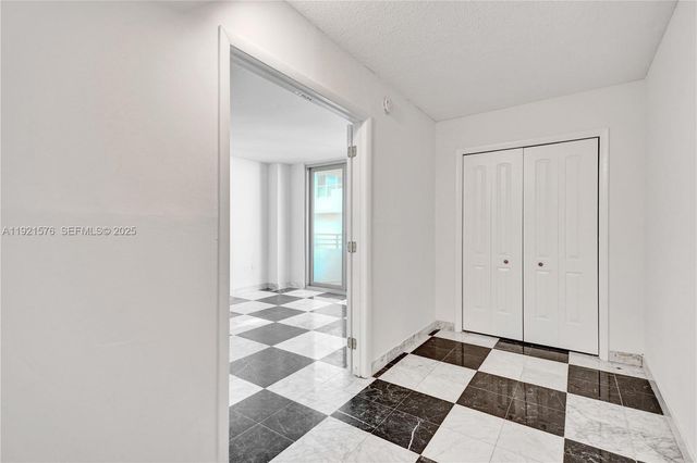 5555 Collins Avenue 3C, Miami Beach, FL 33140