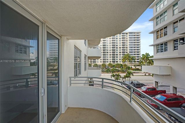 5555 Collins Avenue 3C, Miami Beach, FL 33140