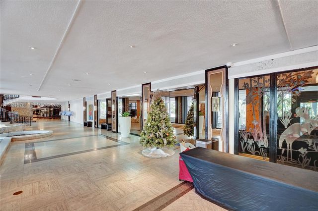 5555 Collins Avenue 3C, Miami Beach, FL 33140