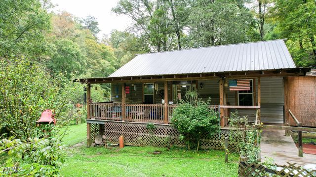 1515 Ned Clark Road, Bean Station, TN 37708