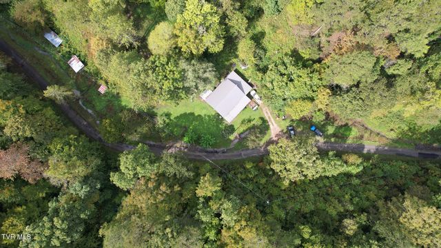 1515 Ned Clark Road, Bean Station, TN 37708