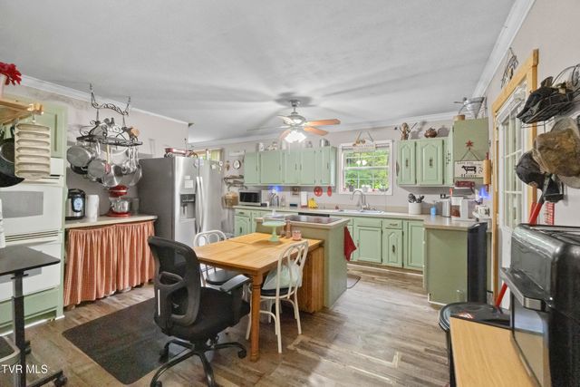 1515 Ned Clark Road, Bean Station, TN 37708