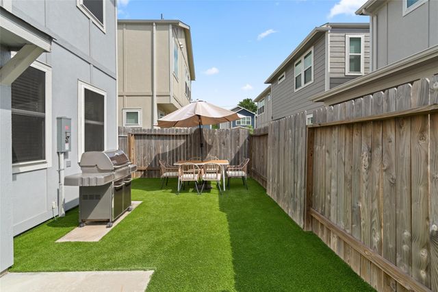 1524 Lakeline Oak Drive, Houston, TX 77084