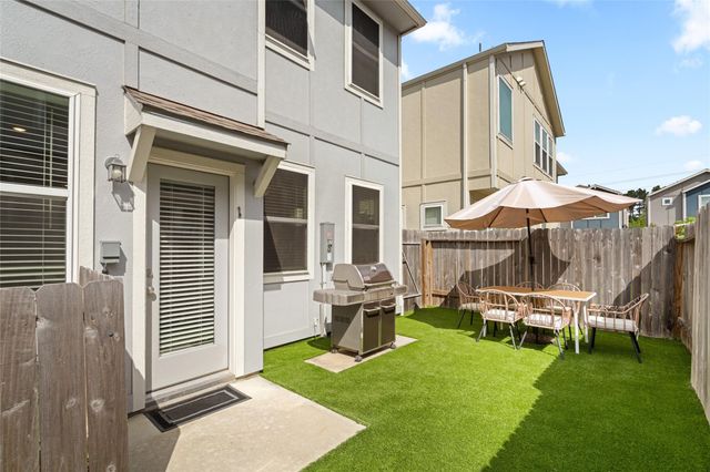 1524 Lakeline Oak Drive, Houston, TX 77084