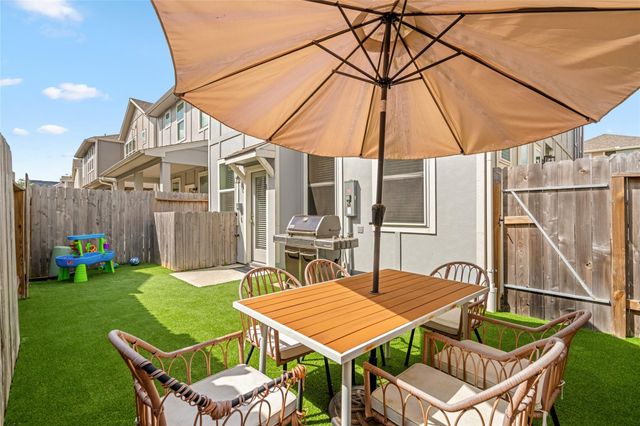 1524 Lakeline Oak Drive, Houston, TX 77084