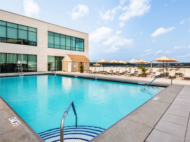 10 City Place 26E, White Plains, NY 10601