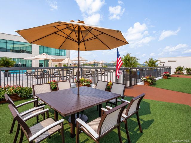 10 City Place 26E, White Plains, NY 10601