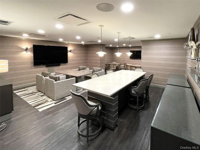 10 City Place 26E, White Plains, NY 10601