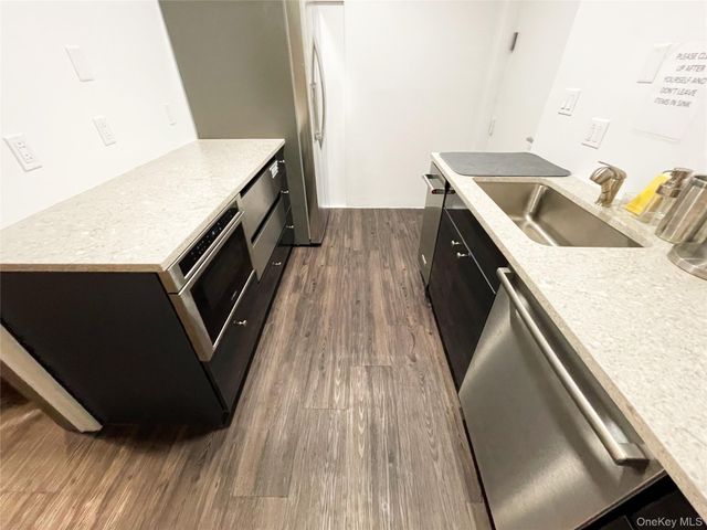 10 City Place 26E, White Plains, NY 10601