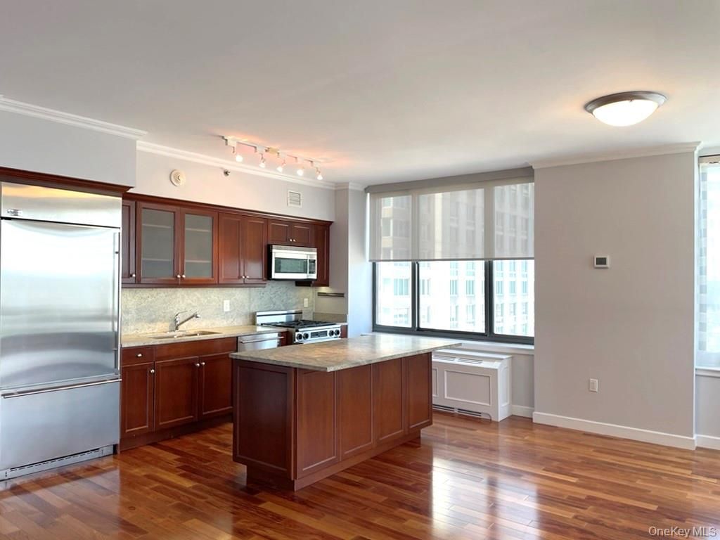 10 City Place 26E, White Plains, NY 10601