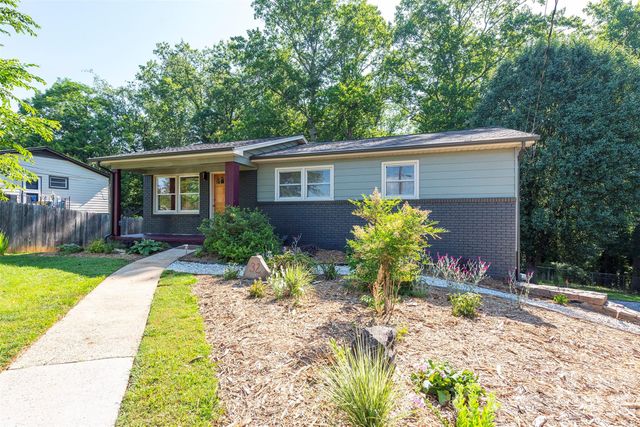 32 Harnett Street, Asheville, NC 28806